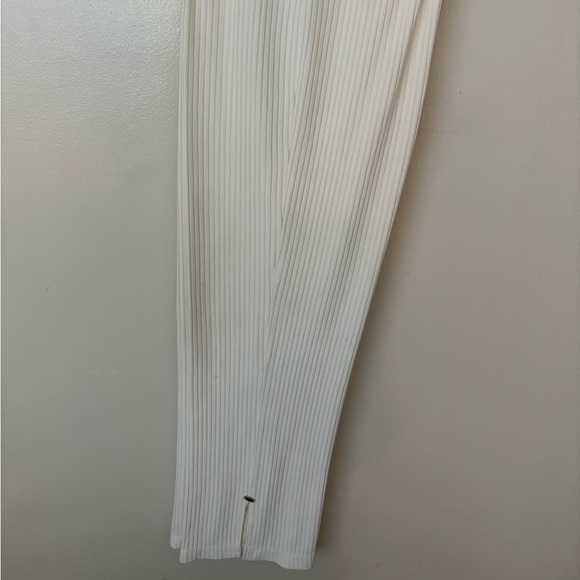 Virginie Paris Ivory light weight knit pants. - Picture 3 of 6